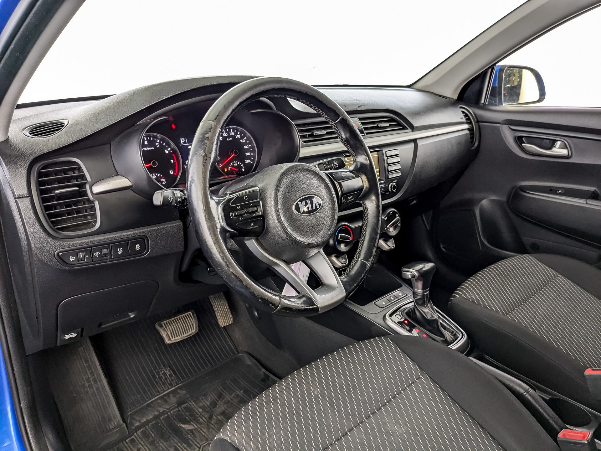 Kia Rio Синий, 2019, 182 417 км