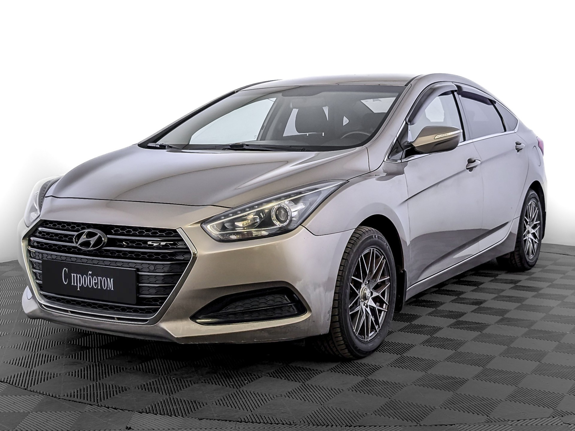 Hyundai i40 Бежевый, 2016, 140 000 км