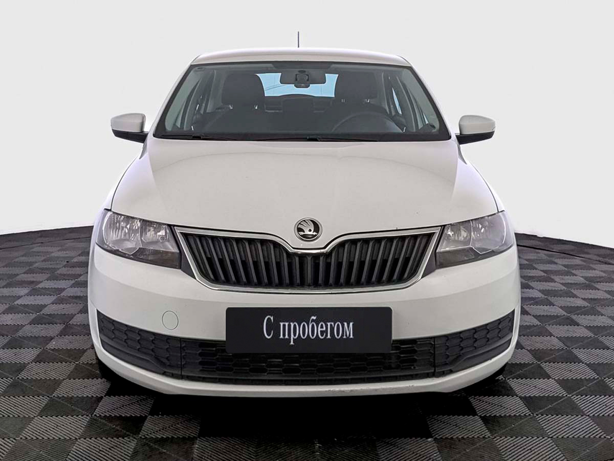 Skoda Rapid Белый, 2019, 193 661 км