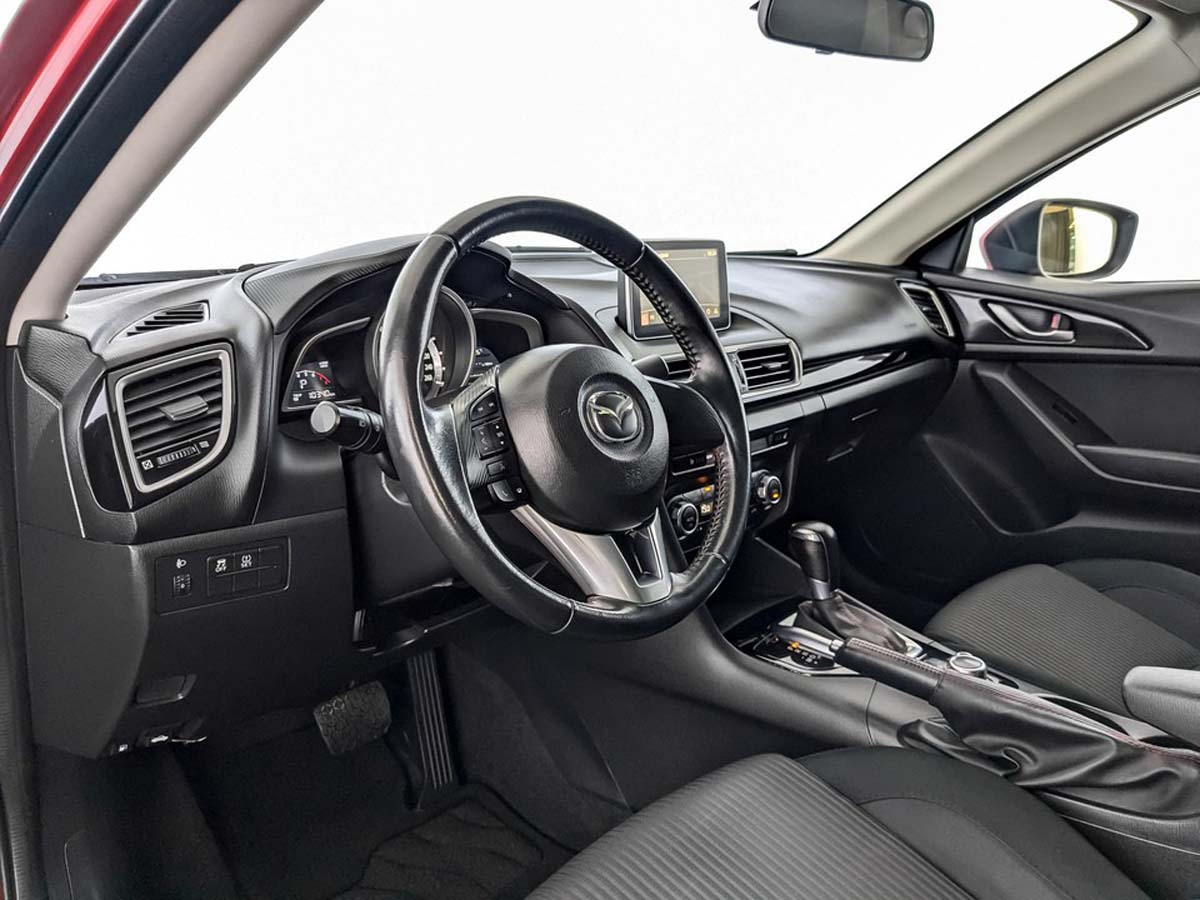 Mazda 3 Красный, 2014, 145 359 км