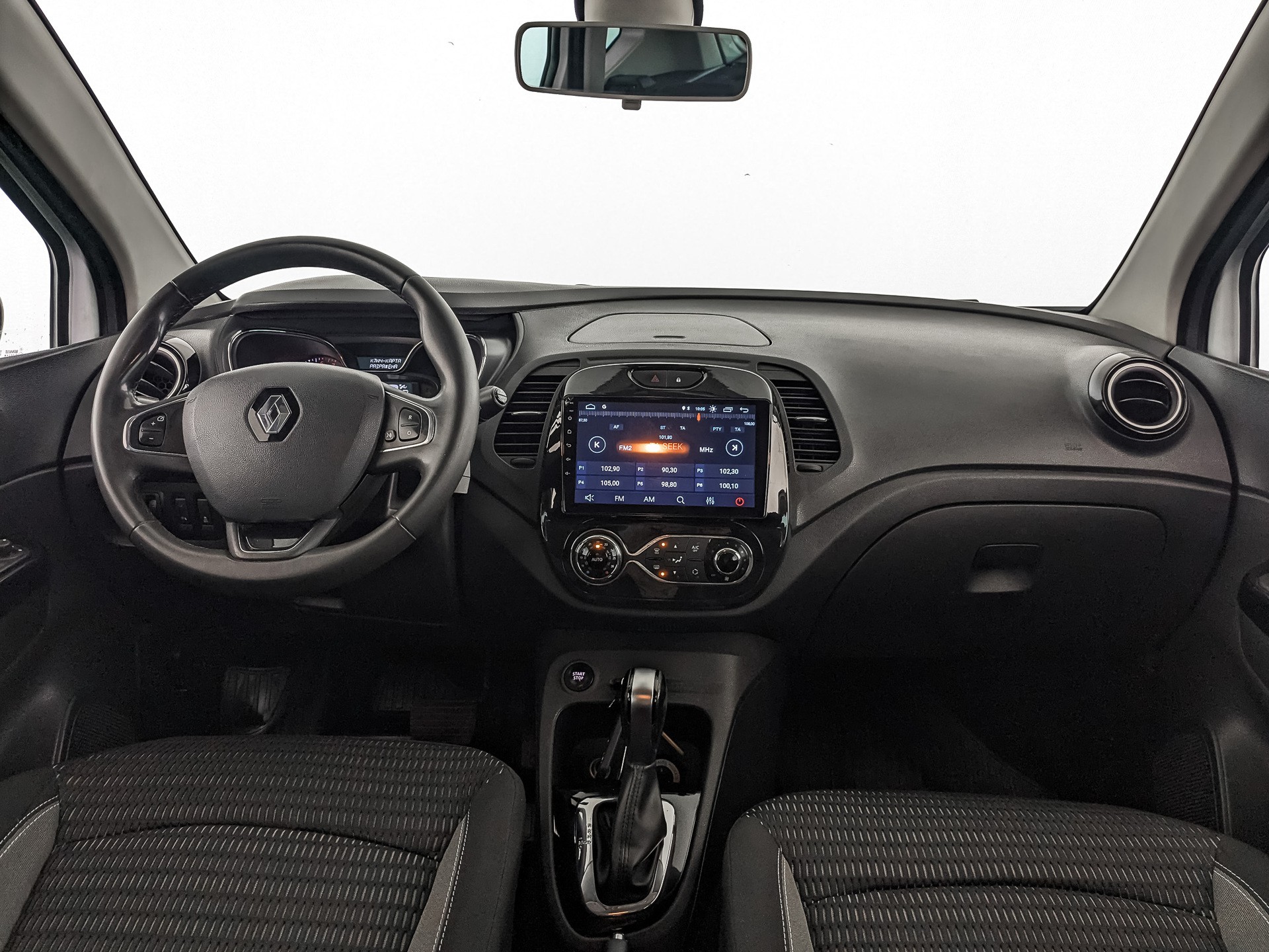 Renault Kaptur Белый, 2017, 235 709 км