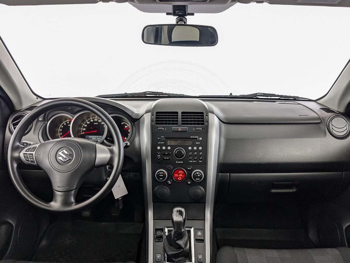 Suzuki Grand Vitara Красный, 2008, 180 693 км