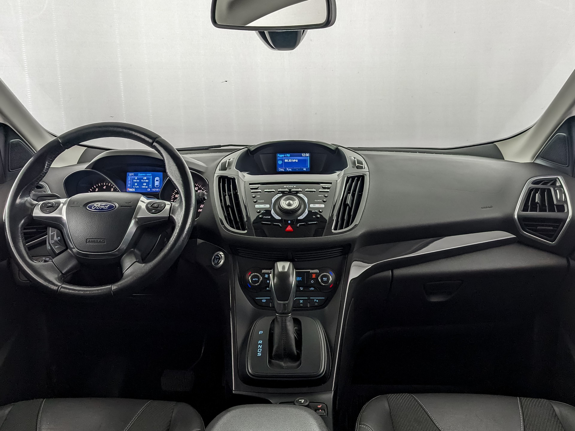 Ford Kuga белый, 2014, 142 000 км