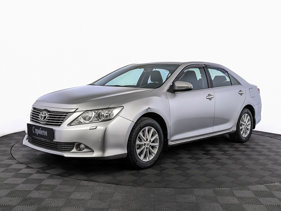 Toyota Camry Серебряный, 2012, 139 197 км