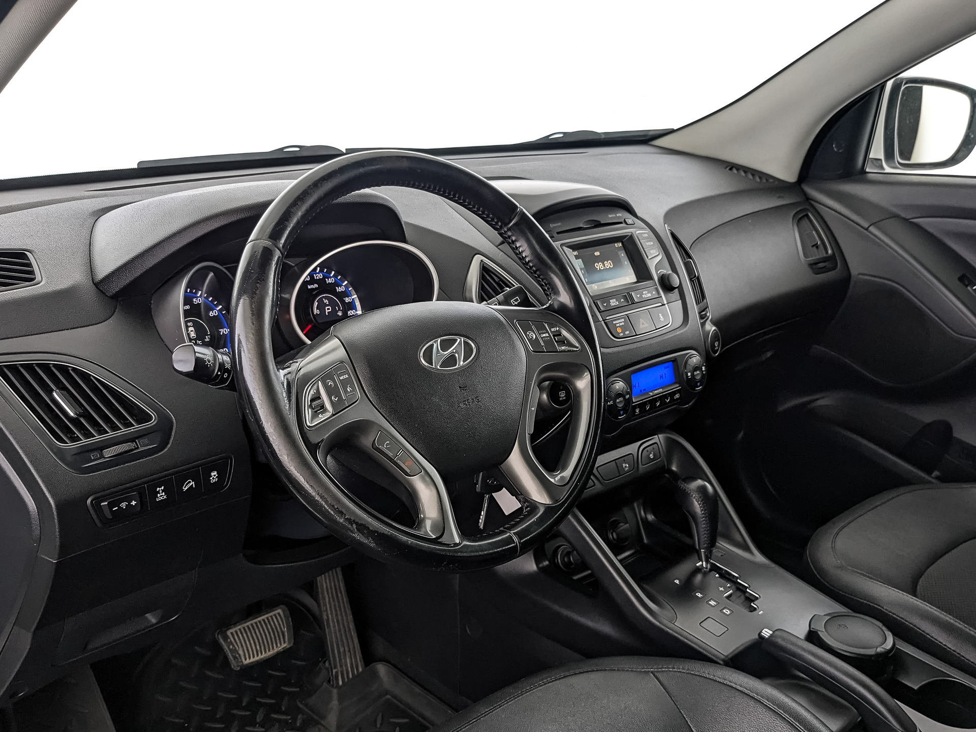 Hyundai ix35 Белый, 2015, 107 058 км