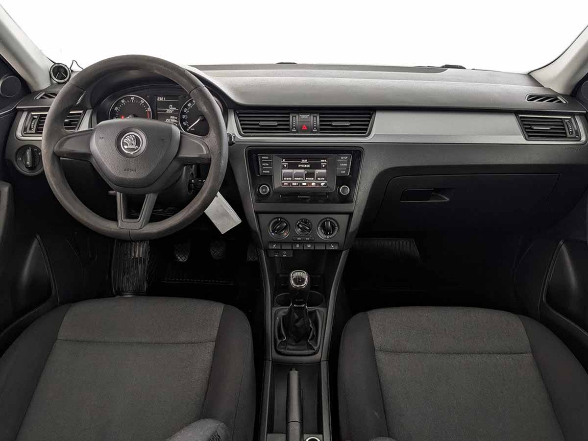 Skoda Rapid Белый, 2016, 293 719 км