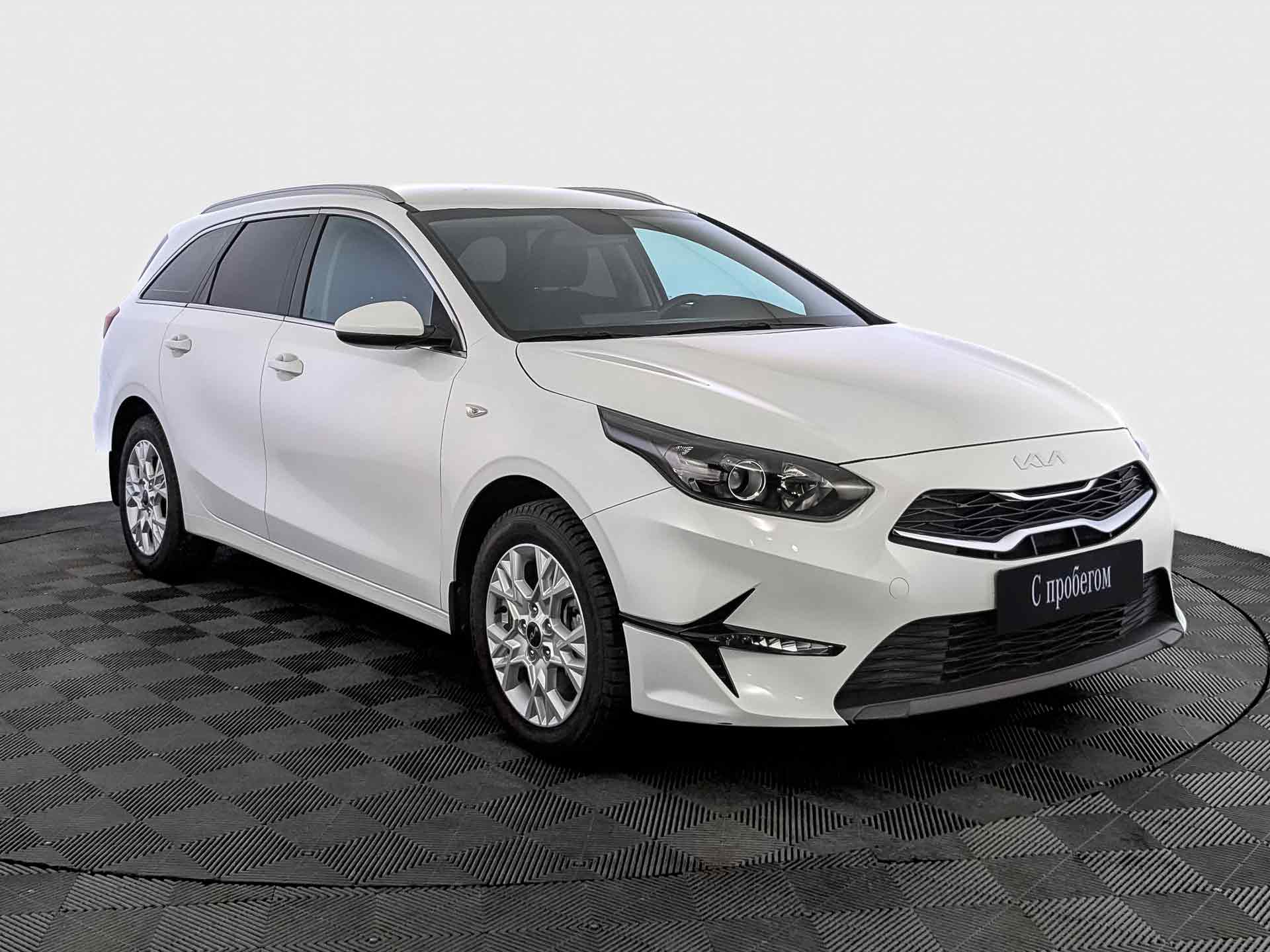 Kia Ceed Белый, 2022, 38 890 км