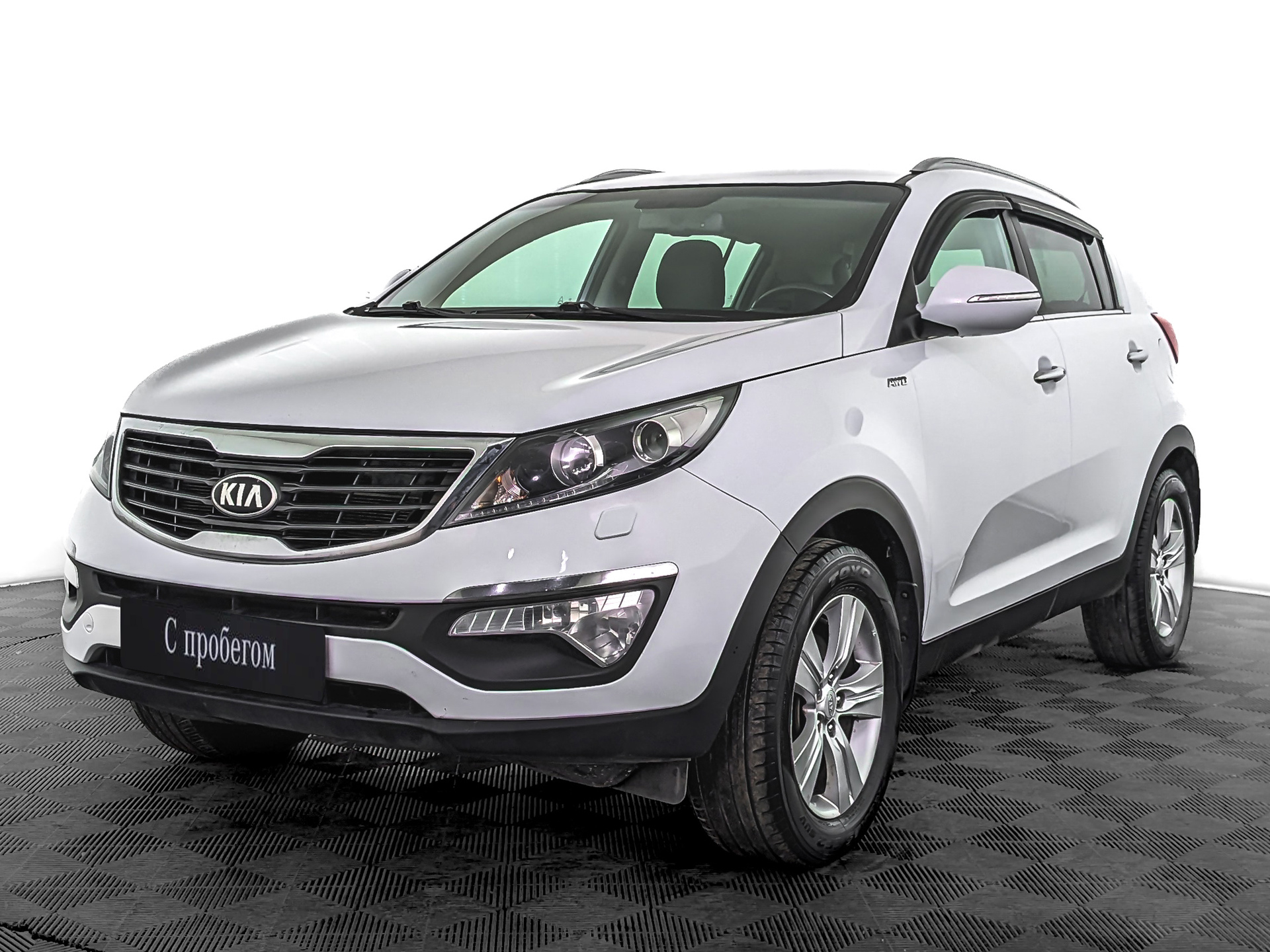 Kia Sportage Белый, 2013, 226 406 км