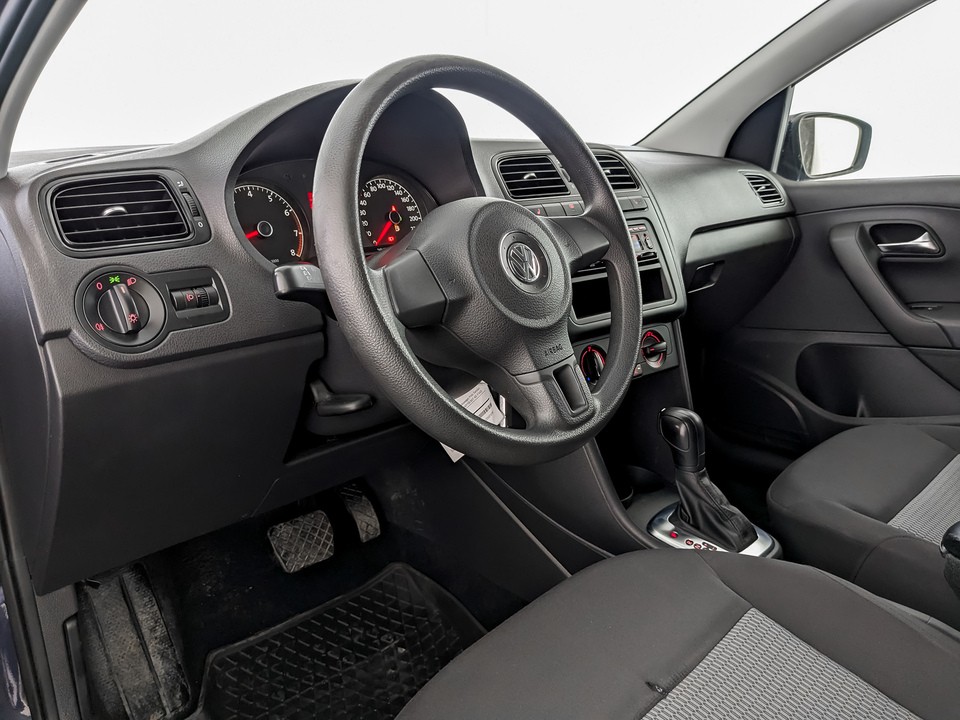 Volkswagen Polo Синий, 2012, 134 510 км