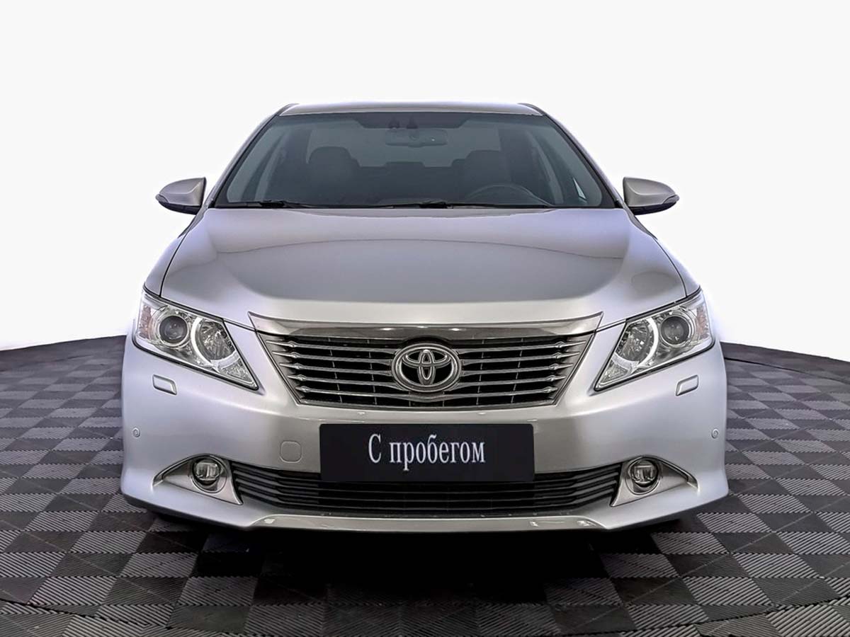 Toyota Camry Серебряный, 2013, 176 196 км