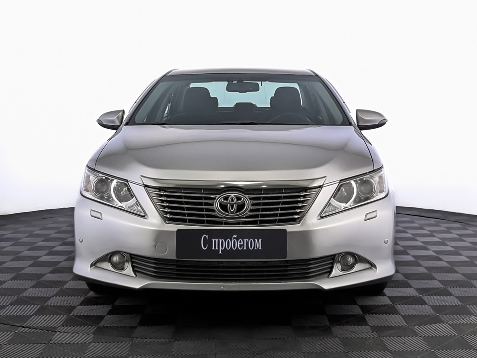 Toyota Camry Серебряный, 2012, 139 197 км