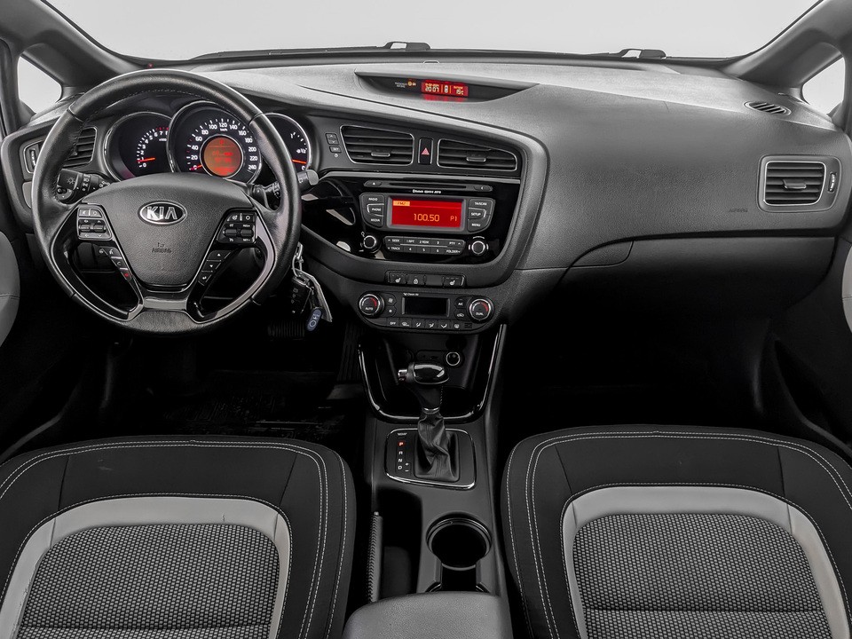 Kia Ceed Серебристый, 2014, 183 177 км