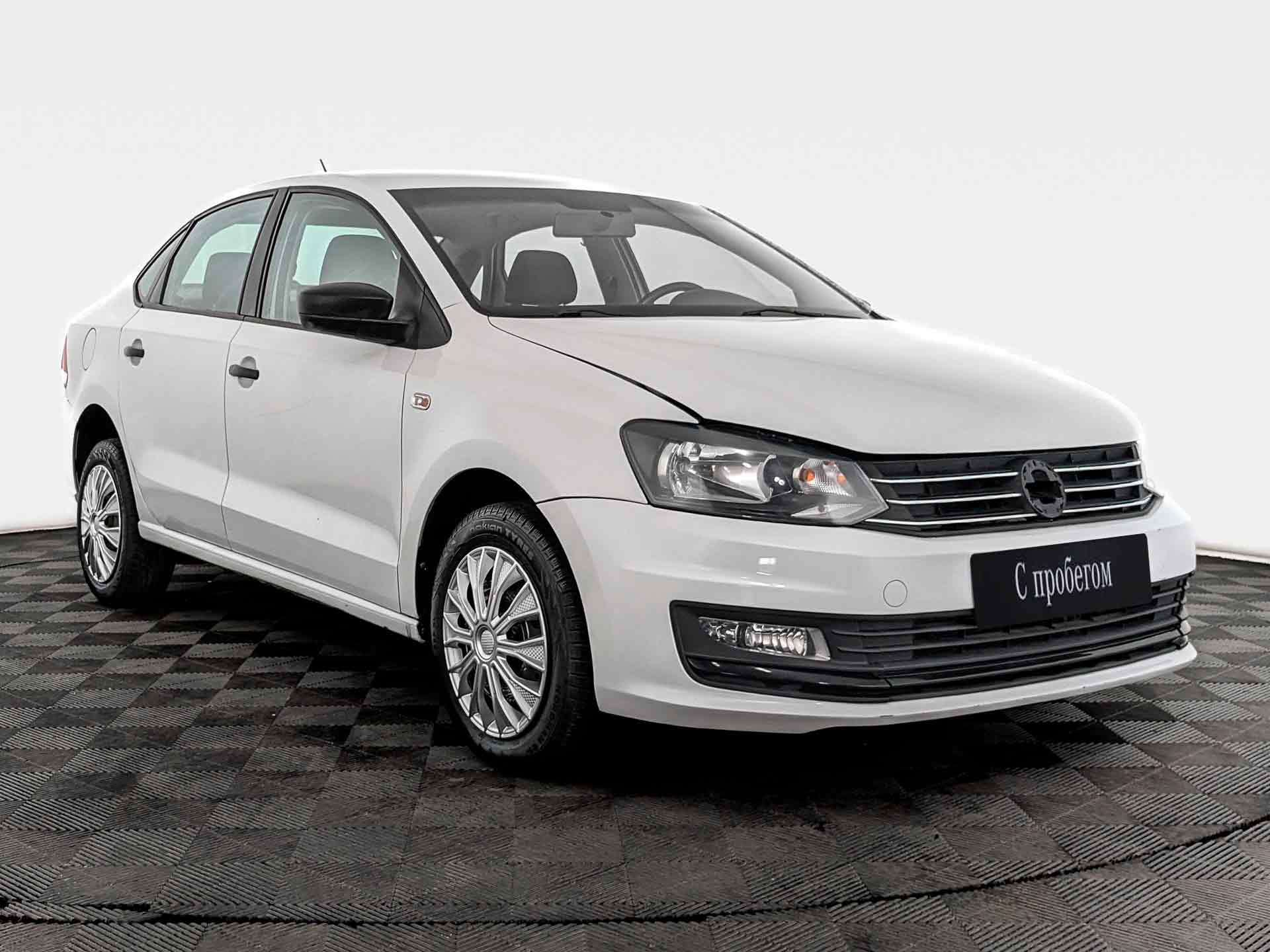 Volkswagen Polo Белый, 2019, 84 029 км