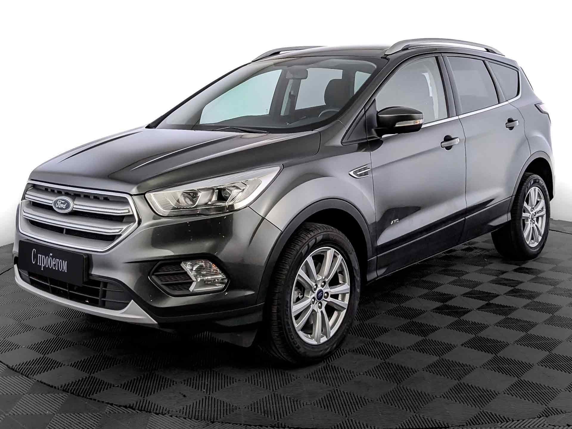 Ford Kuga серый, 2018, 111 000 км