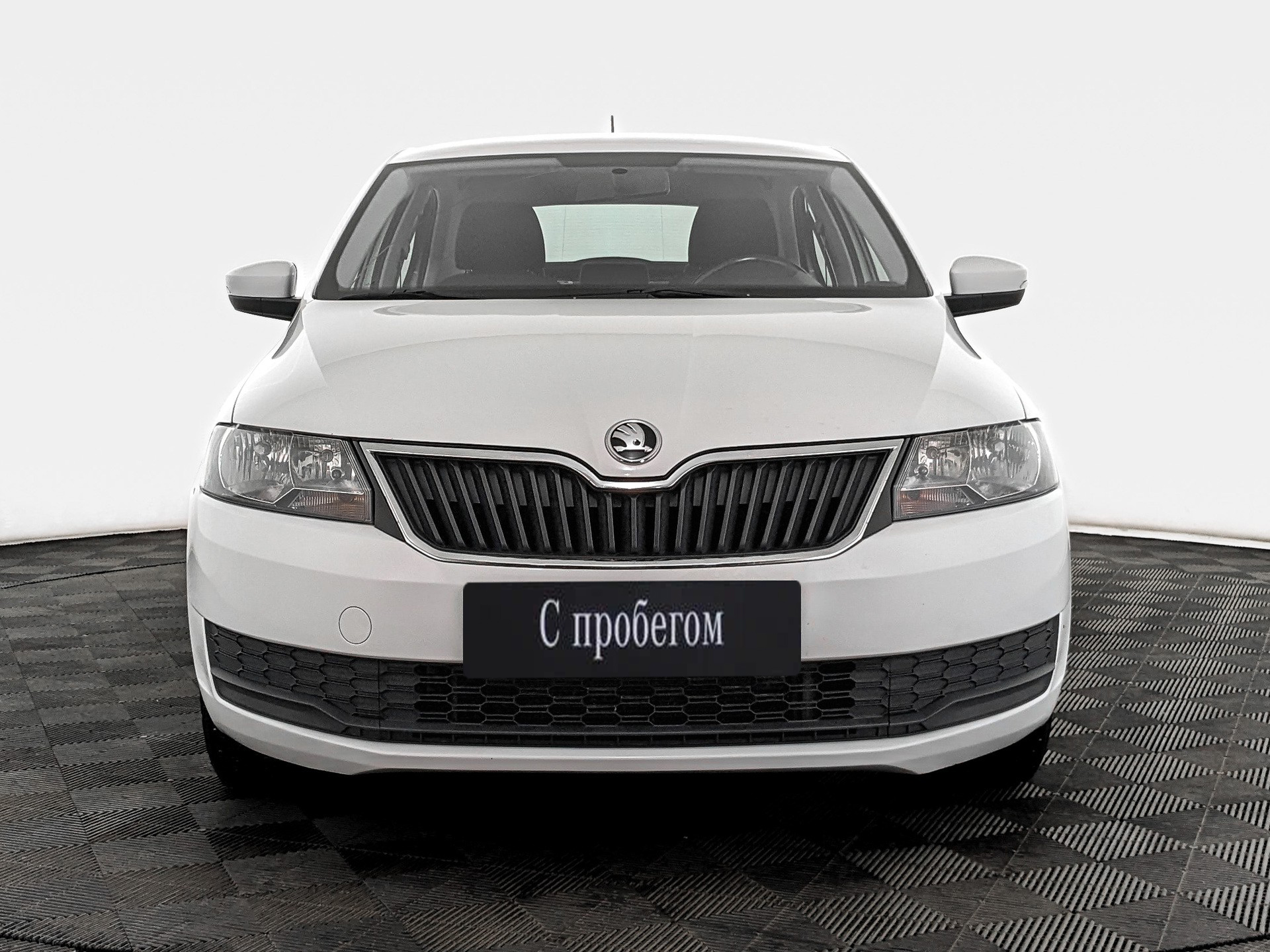 Skoda Rapid Белый, 2019, 119 502 км