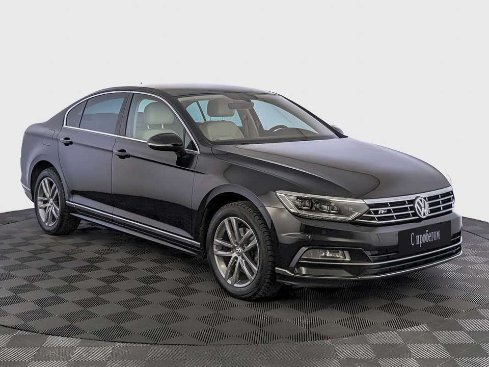 Volkswagen Passat Черный, 2017, 125 777 км