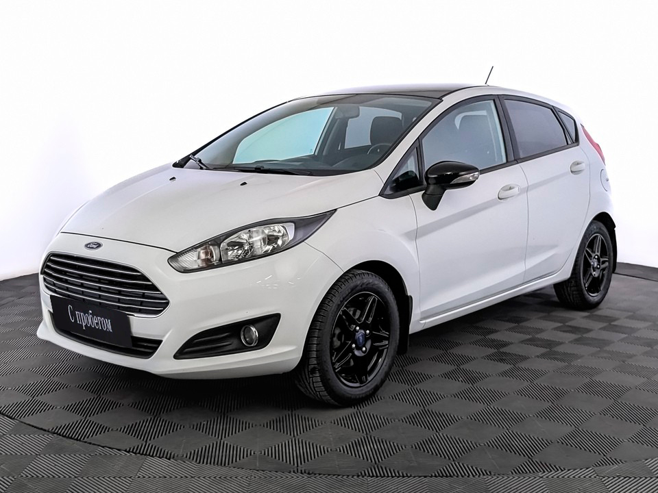 Ford Fiesta белый, 2017, 143 946 км