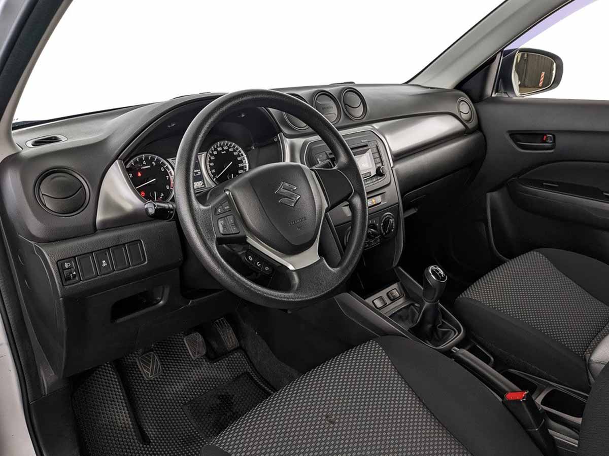 Suzuki Vitara Серебристый, 2019, 66 618 км