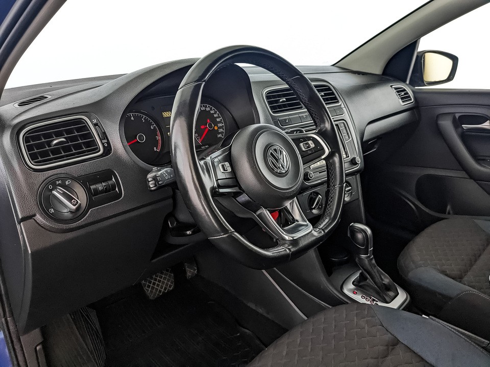 Volkswagen Polo Синий, 2019, 111 605 км