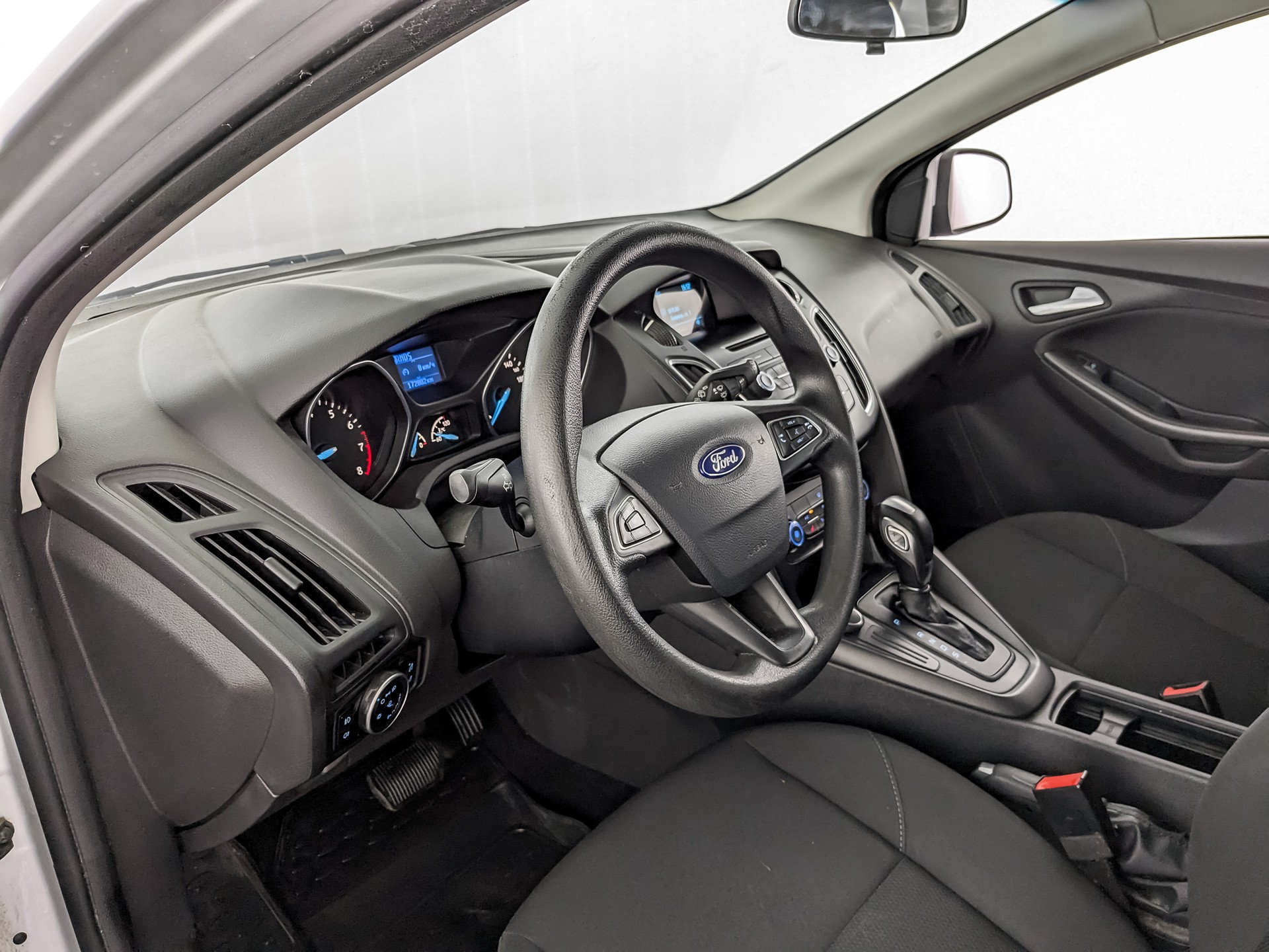 Ford Focus Серебристый, 2017, 172 802 км