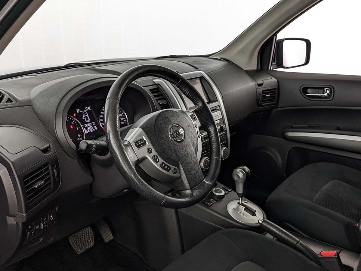 Nissan X-Trail Черный, 2011, 117 025 км