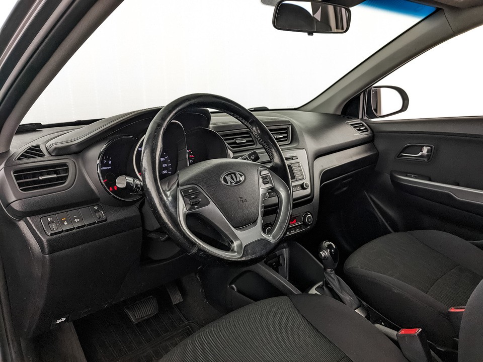 Kia Rio Серый, 2015, 183 158 км