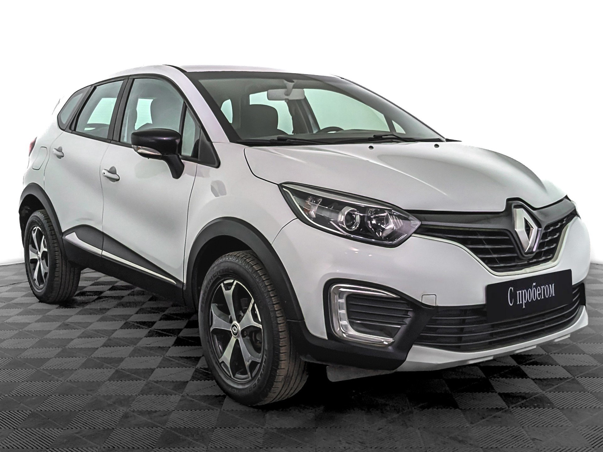 Renault Kaptur Белый, 2019, 92 137 км