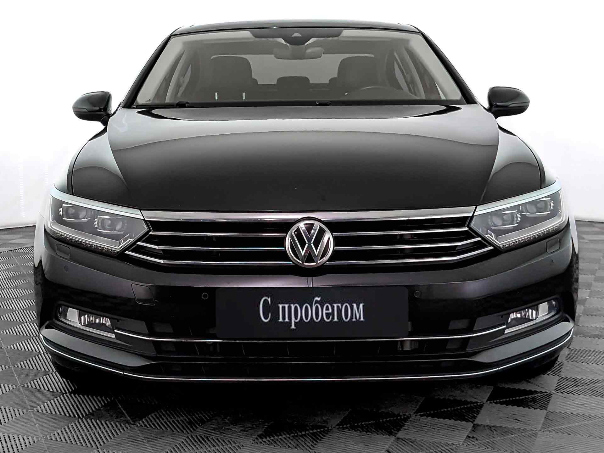 Volkswagen Passat черный, 2015, 109 262 км