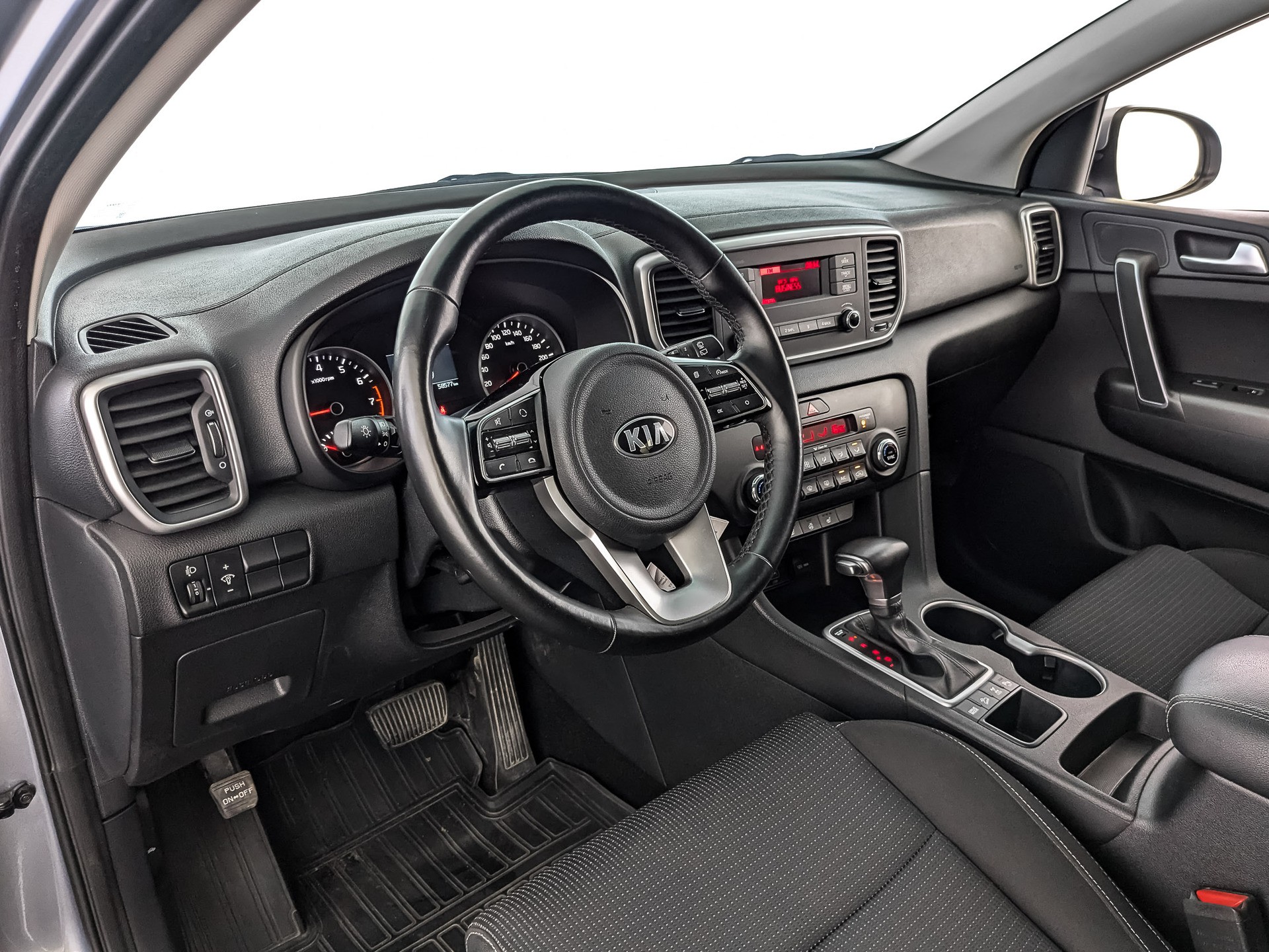 Kia Sportage Серебряный, 2021, 58 578 км