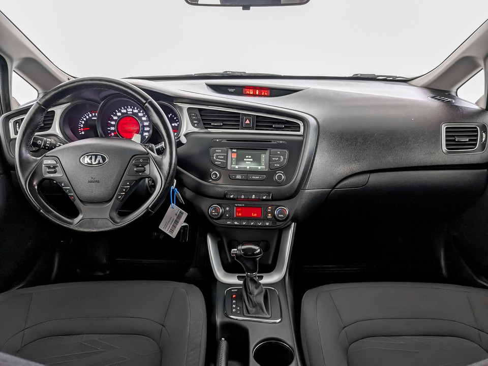 Kia Ceed Бежевый, 2017, 143 102 км