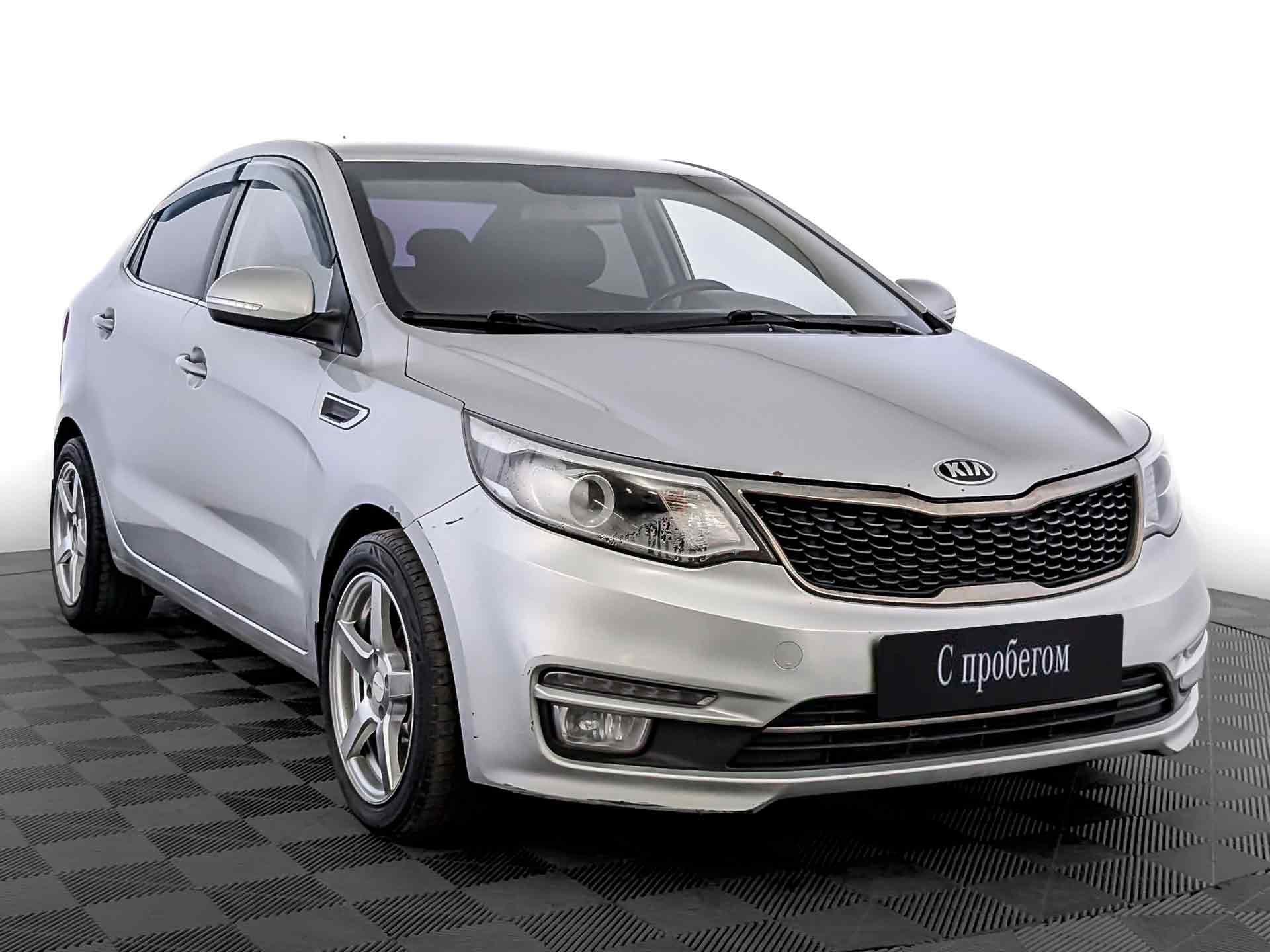 Kia Rio Серебристый, 2016, 195 119 км