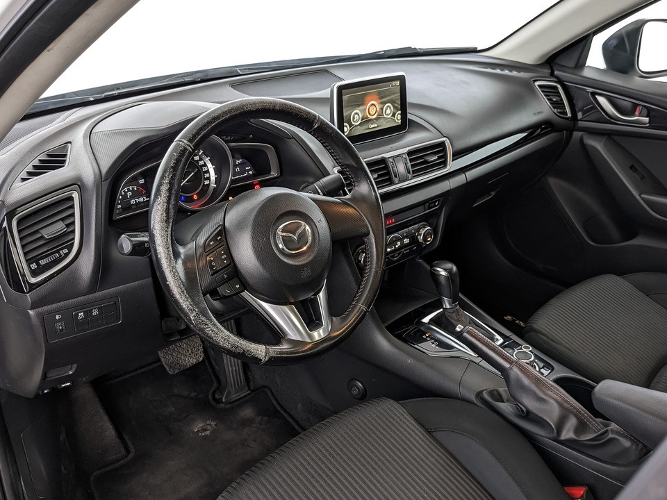 Mazda 3 Белый, 2015, 107 474 км