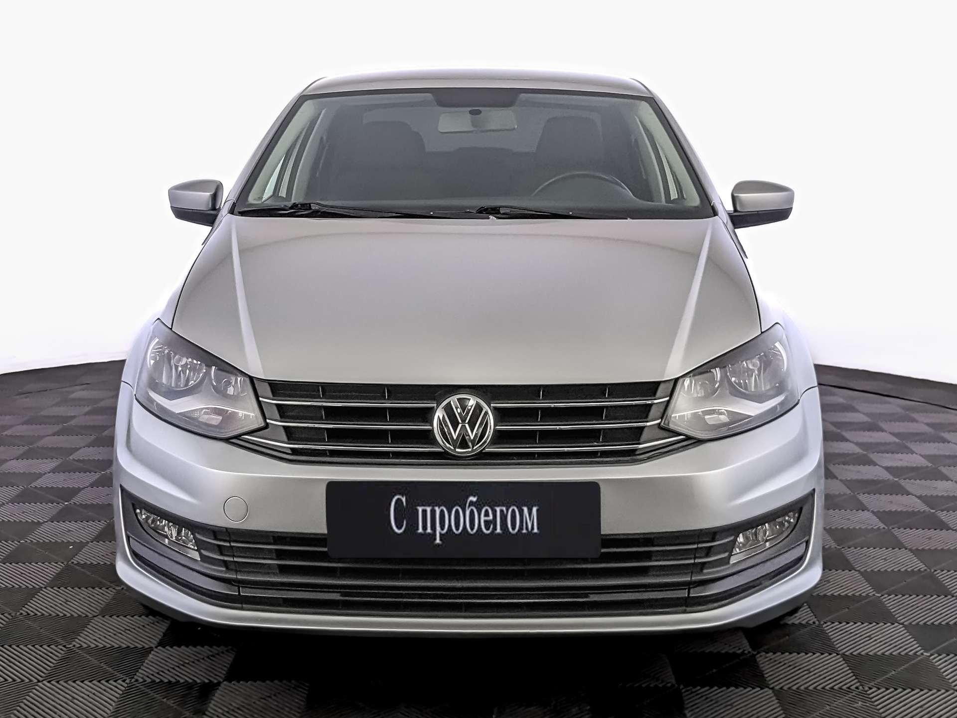 Volkswagen Polo Серебряный, 2017, 101 592 км