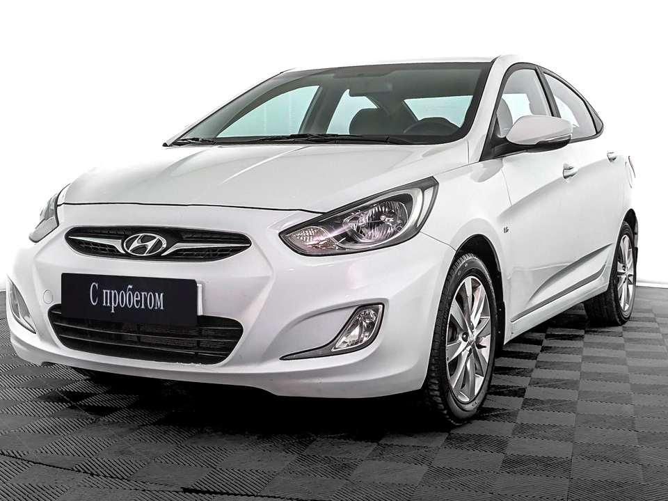 Hyundai Solaris Белый, 2013, 119 665 км