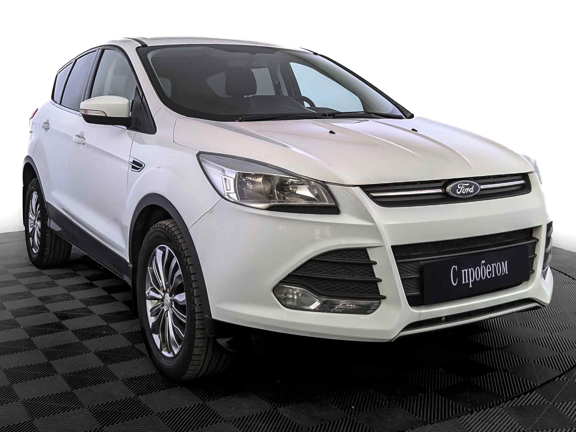 Ford Kuga белый, 2016, 160 084 км