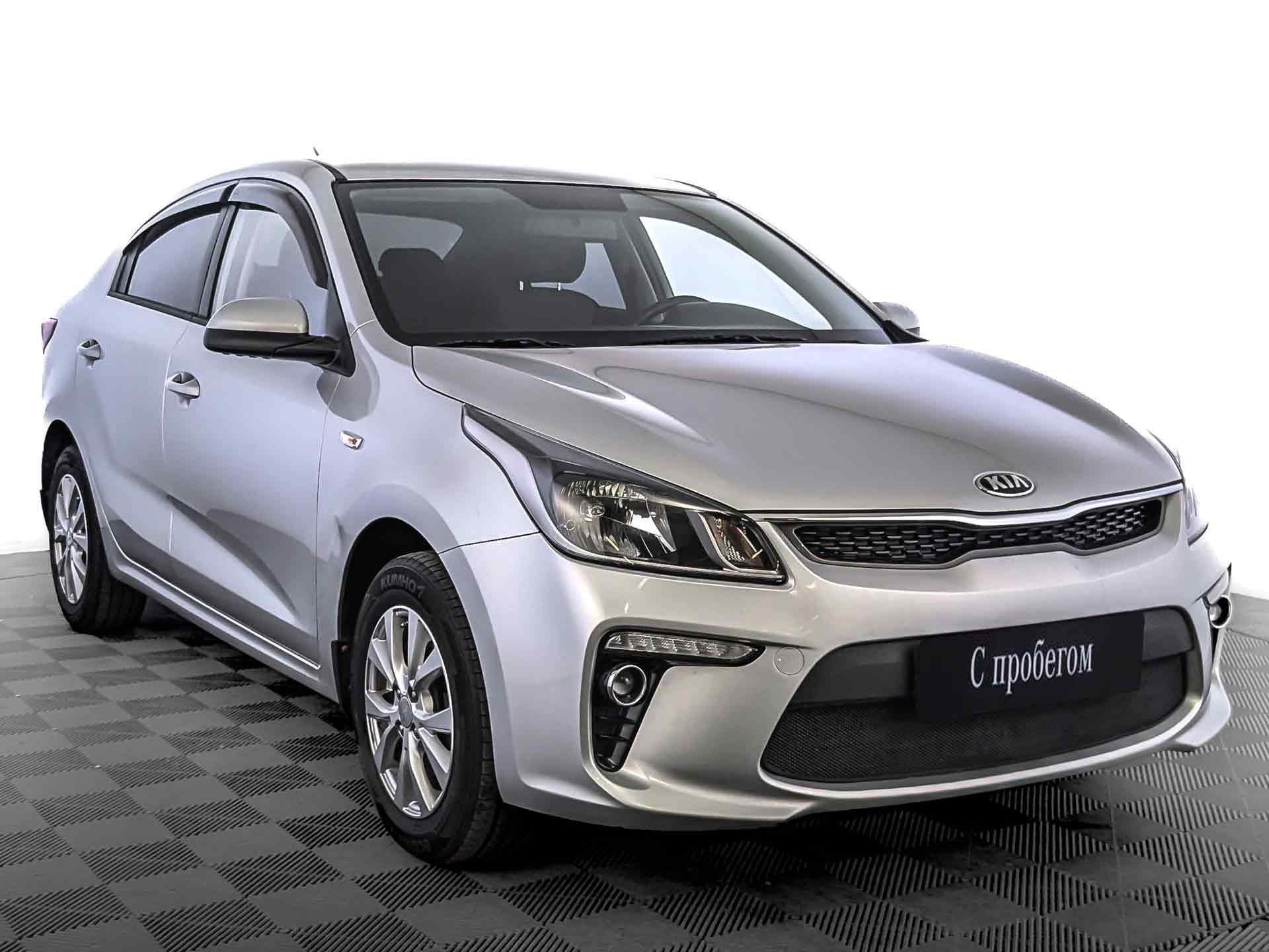 Kia Rio Серебристый, 2018, 53 279 км