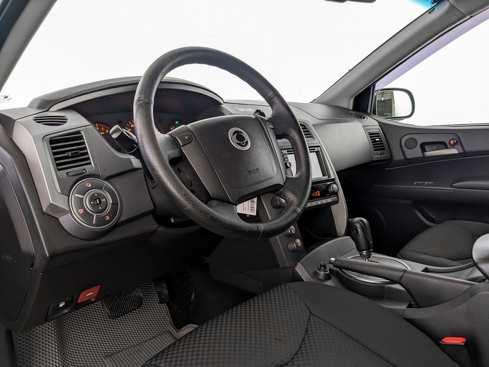 SsangYong Kyron Серый, 2013, 152 494 км