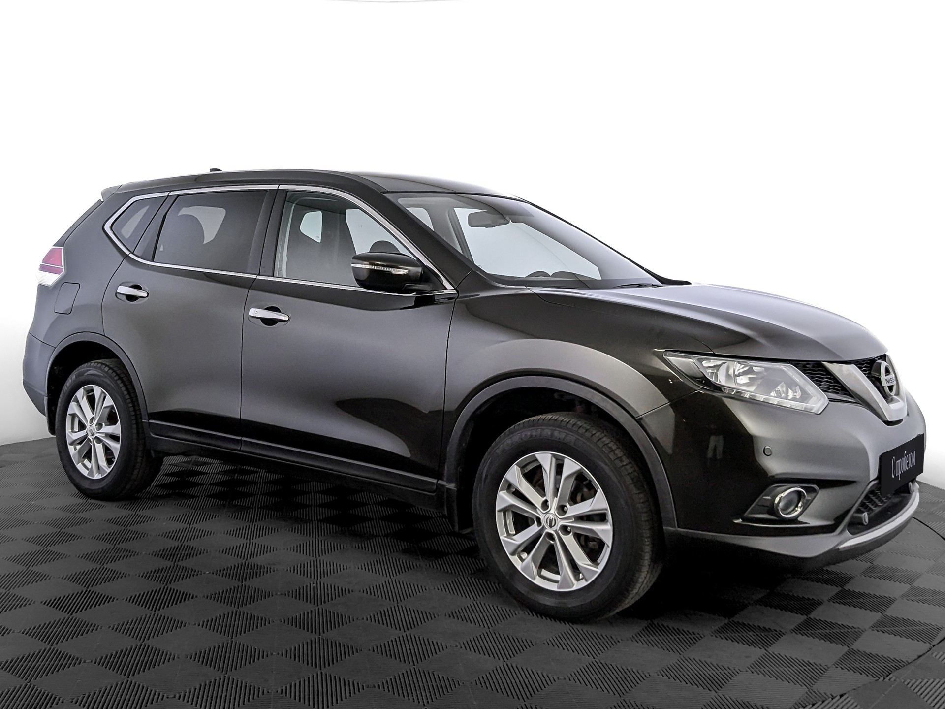 Nissan X-Trail оливковый, 2017, 95 806 км