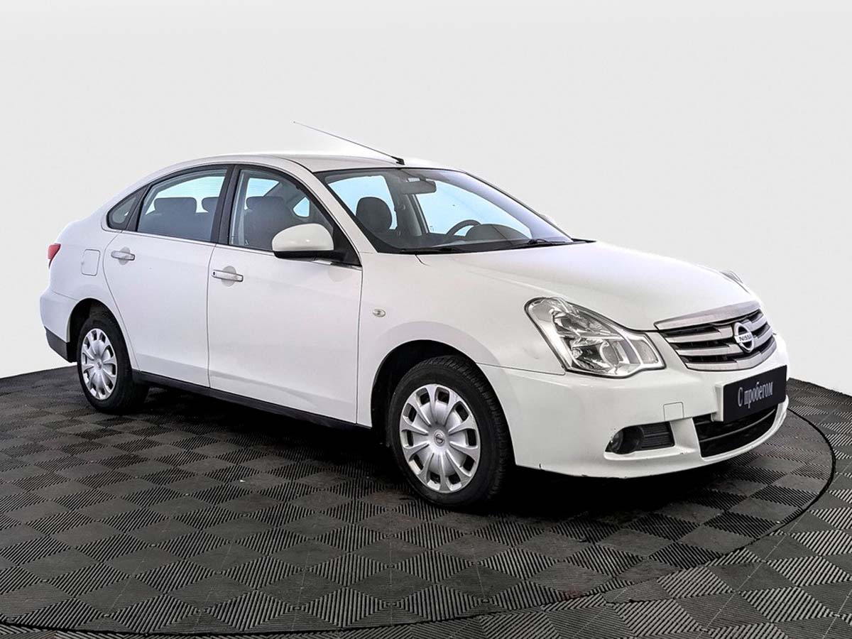 Nissan Almera Белый, 2015, 112 000 км