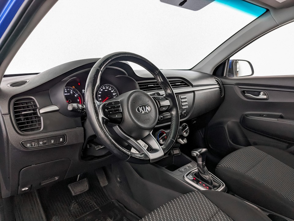 Kia Rio Синий, 2019, 150 196 км