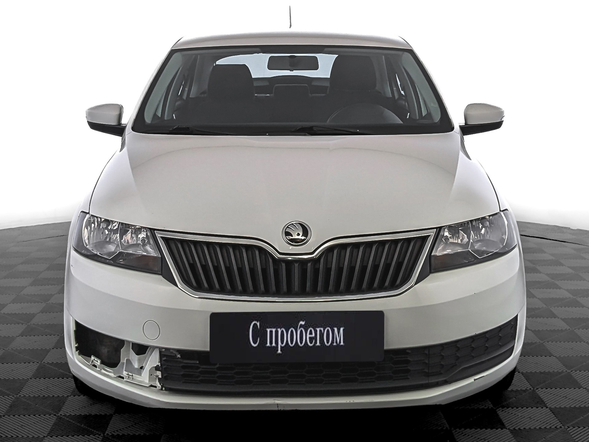 Skoda Rapid Белый, 2019, 89 386 км