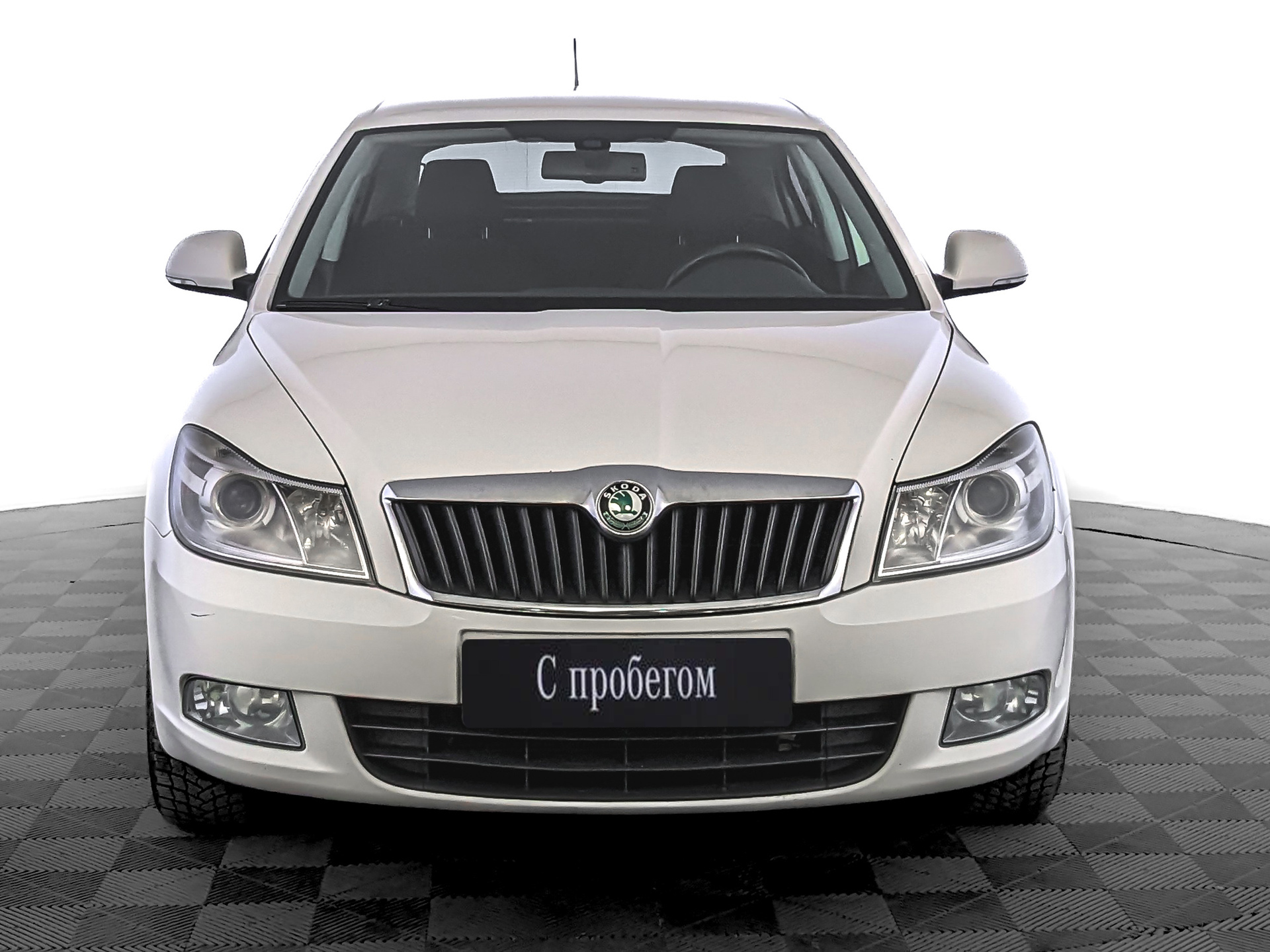 Skoda Octavia Белый, 2013, 193 306 км