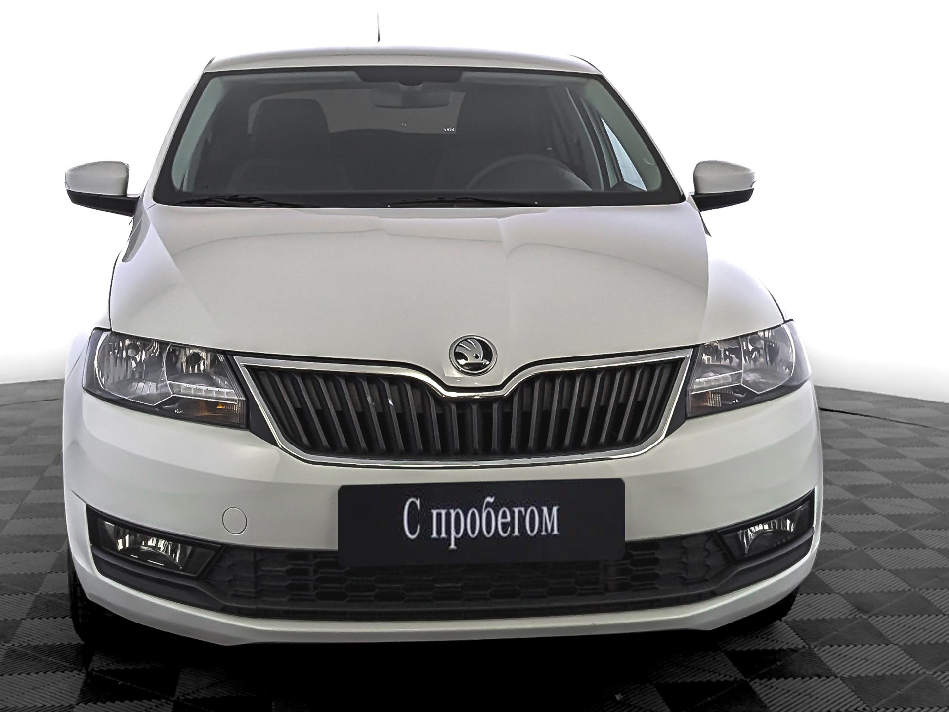 Skoda Rapid Белый, 2019, 59 540 км