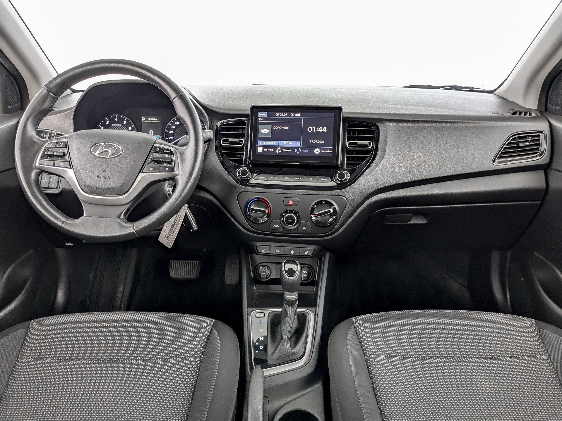 Hyundai Solaris Белый, 2021, 90 009 км