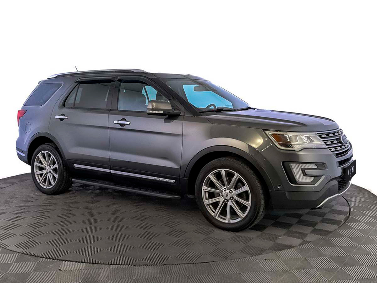 Ford Explorer серый, 2017, 118 800 км