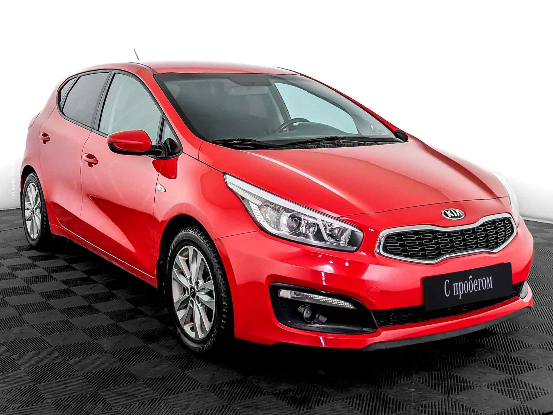 Kia Ceed Красный, 2015, 132 816 км