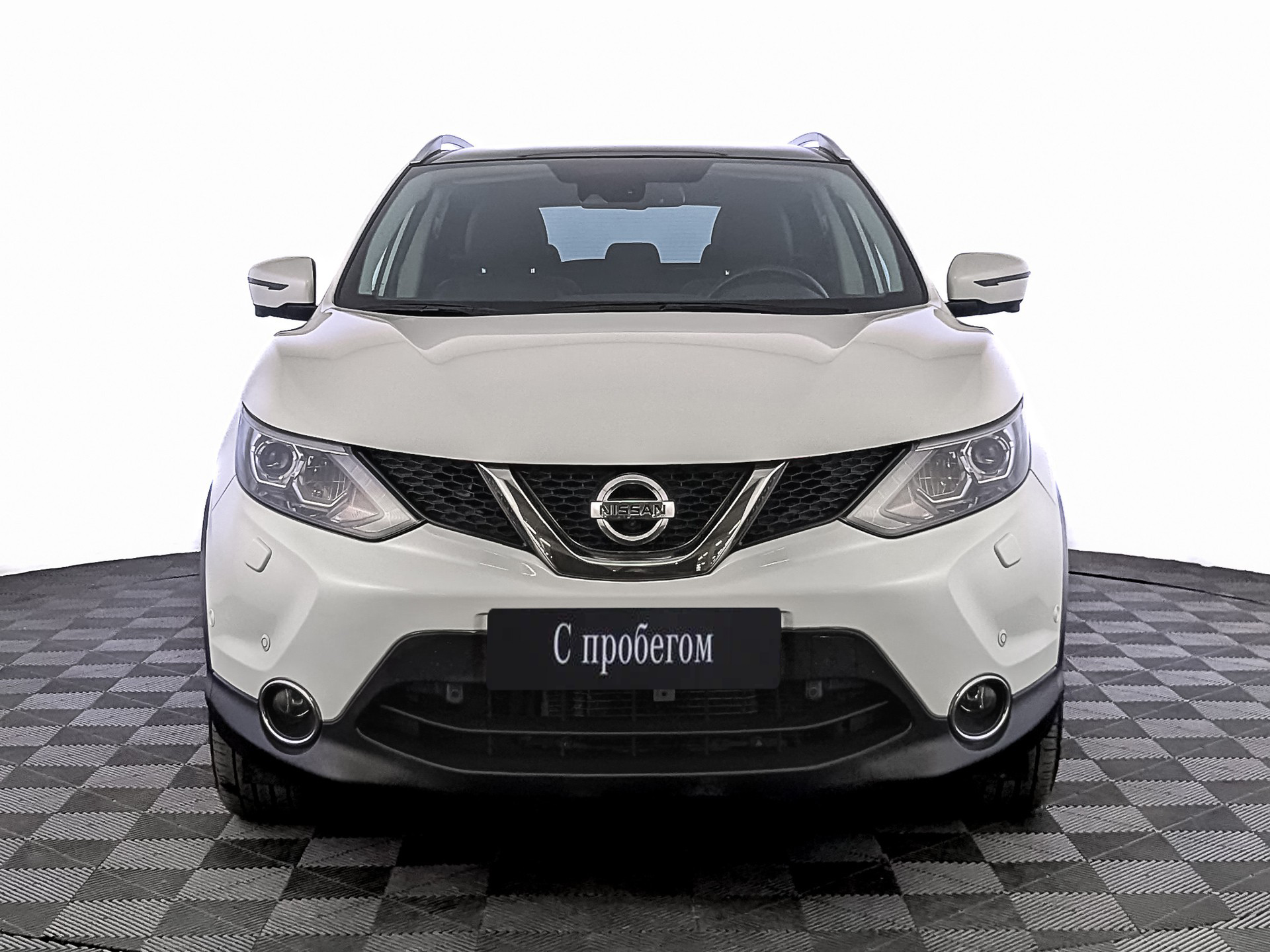 Nissan Qashqai Белый, 2018, 77 277 км