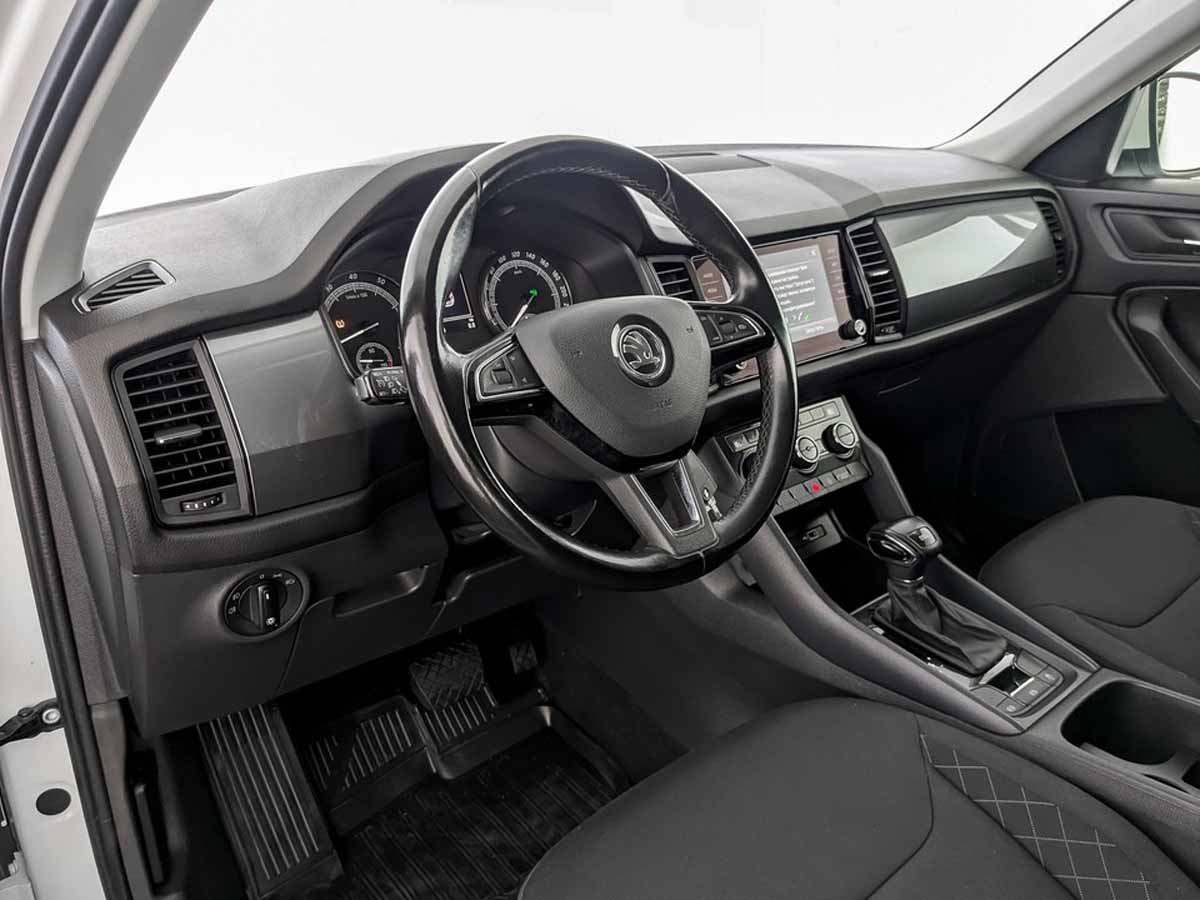 Skoda Kodiaq Белый, 2018, 90 909 км