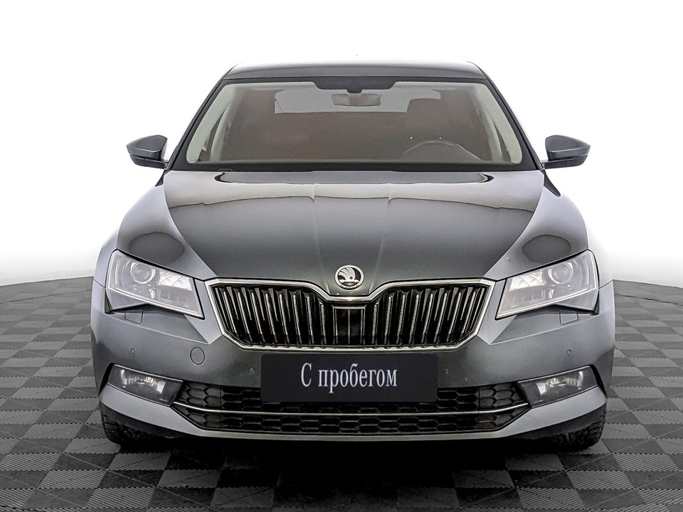 Skoda Superb Белый, 2017, 140 824 км