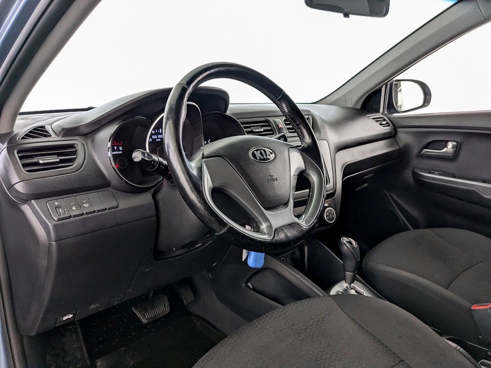 Kia Rio Голубой, 2015, 132 369 км